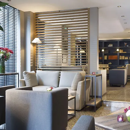 1er Lafayette פריז